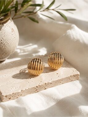 Vintage Gold Tone Ribbed Domed Clip-On Earrings FAC Fifth Avenue Collection